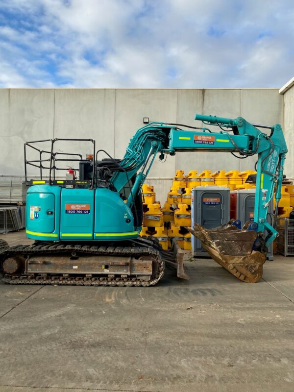 For sale, Kobelco Sk135SR-3 Knuckle boom excavator